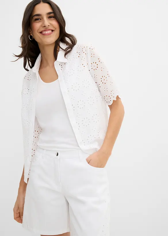 Shorts con ricami traforati, bonprix