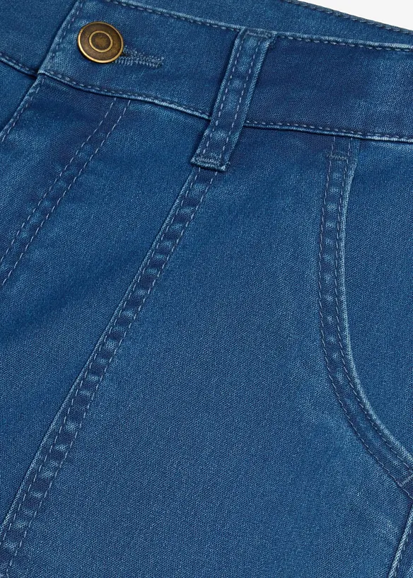 Bermuda di jeans lunghi con vita regolabile, loose fit, bonprix