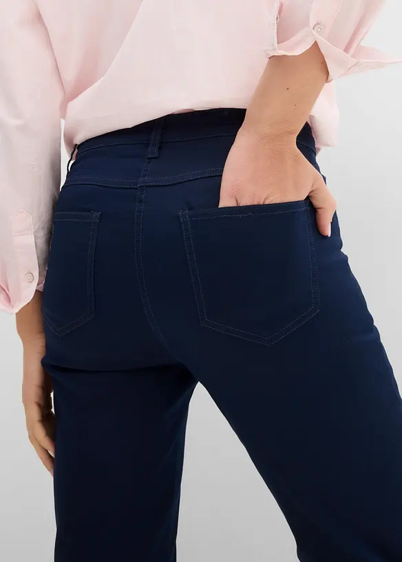 Jeans straight con cinta comoda, vita media, bonprix