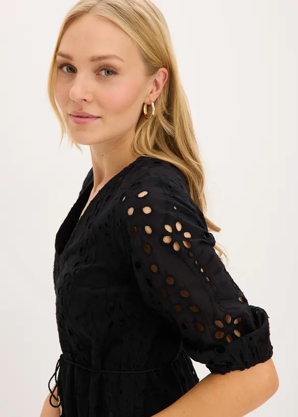 Abito midi in puro cotone con ricami traforati, bonprix