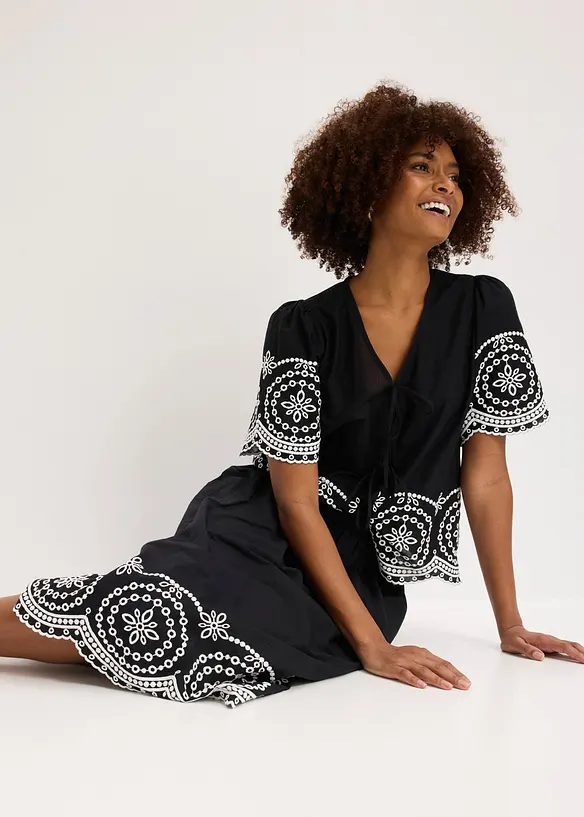 Gonna midi in puro cotone con ricami traforati, bonprix