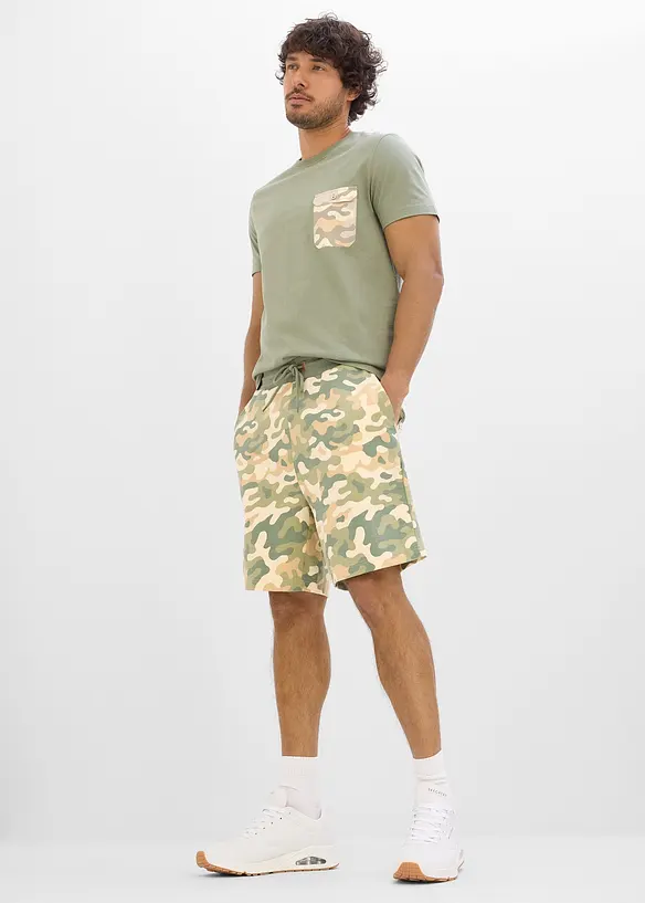 T-shirt slim fit in cotone biologico con taschino al petto, bonprix