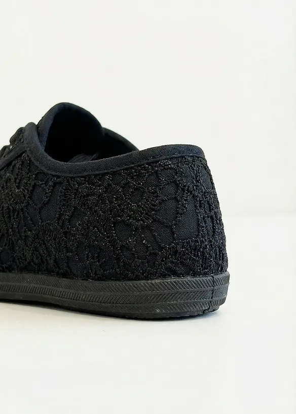 Sneaker con pizzo, bonprix