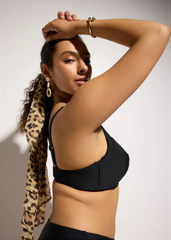 Bikini minimizer con slip a vita alta leggermente modellanti (set 2 pezzi), bonprix