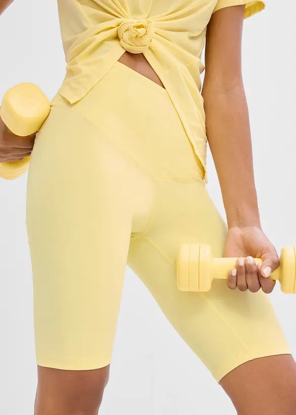 Pantaloncini funzionali ultraleggeri con vita comoda, asciugatura rapida, bonprix