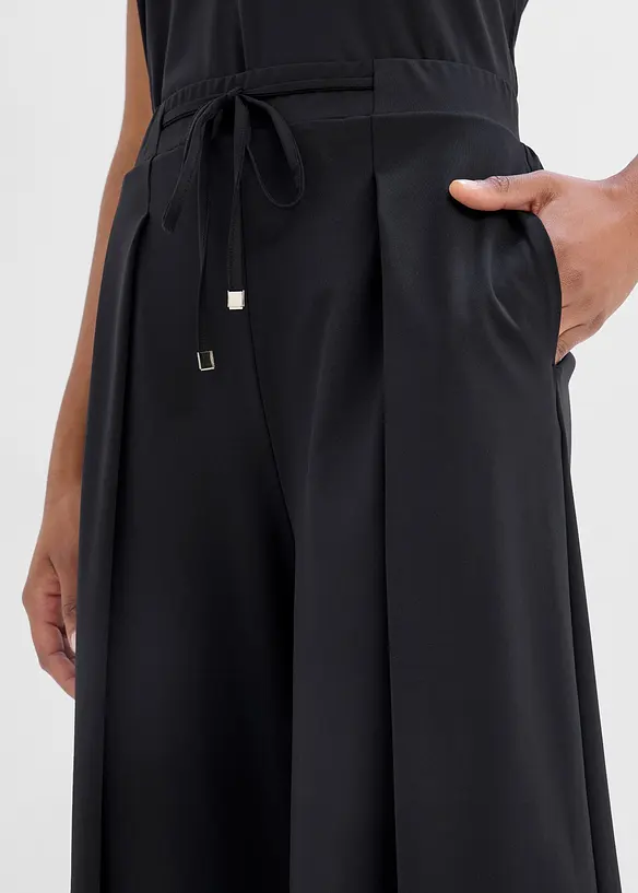 Pantaloni culotte sportivi ultraleggeri con pieghe, ad asciugatura rapida, bonprix