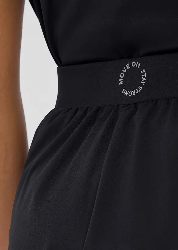 Pantaloni culotte sportivi ultraleggeri con pieghe, ad asciugatura rapida, bonprix