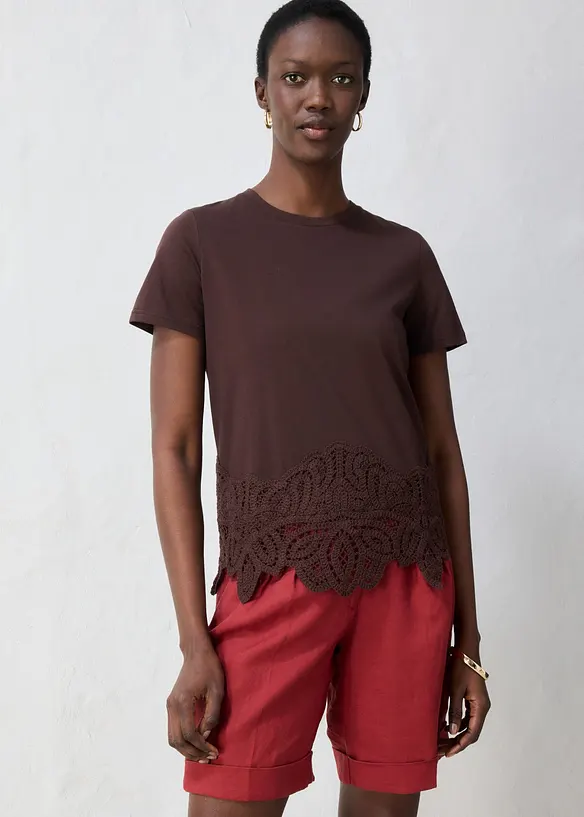 Maglia con percentuale di seta e bordo effetto uncinetto, bonprix