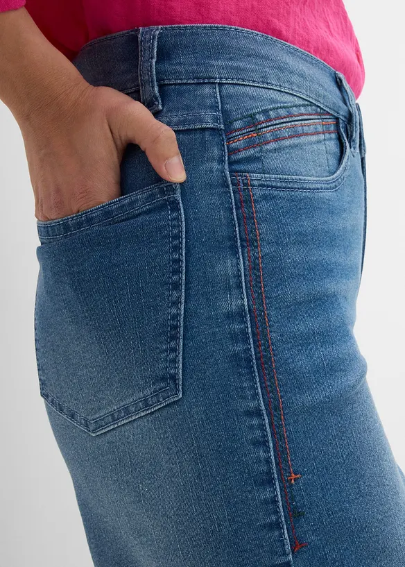 Shorts di jeans, vita media, bonprix