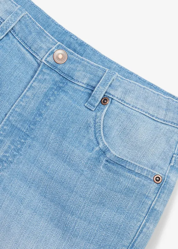 Shorts di jeans, vita media, bonprix