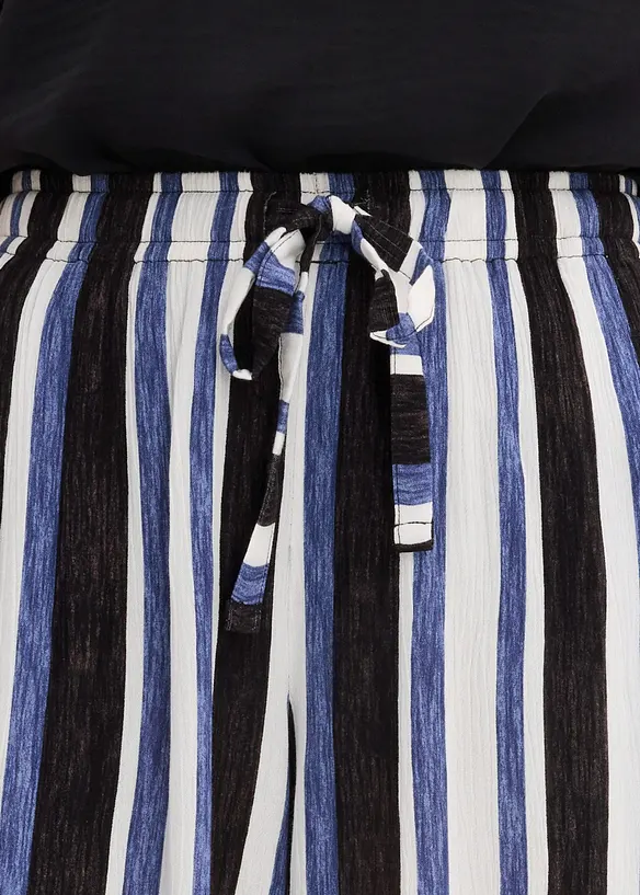 Shorts con elastico in vita in fine viscosa, bonprix