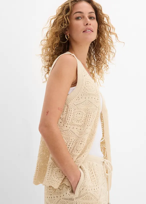 Shorts traforati in misto cotone, bonprix