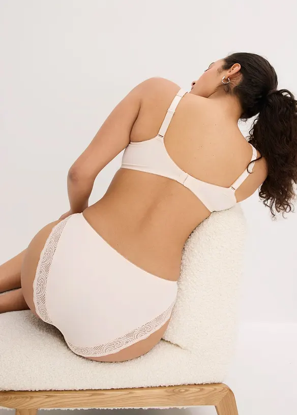 Slip con pizzo delicato, bonprix