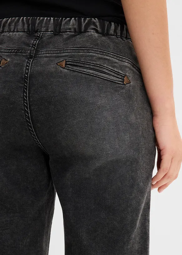 Jogger di jeans elasticizzati, vita media, bonprix