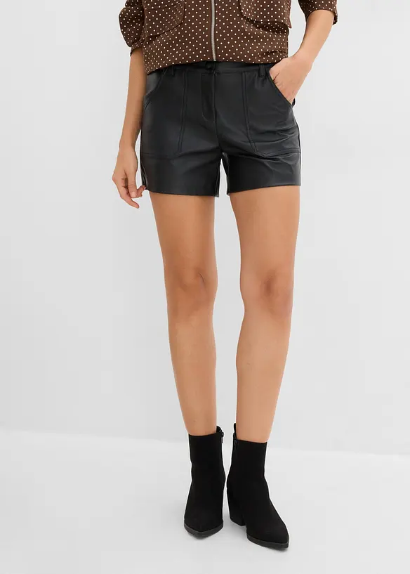 Shorts in similpelle, bonprix