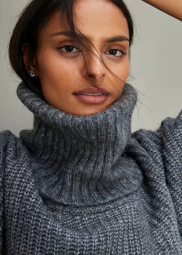 Maglione stile poncho con percentuale di lana, bonprix