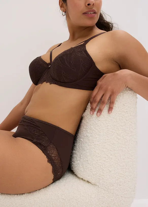 Slip alto con pizzo delicato, bonprix