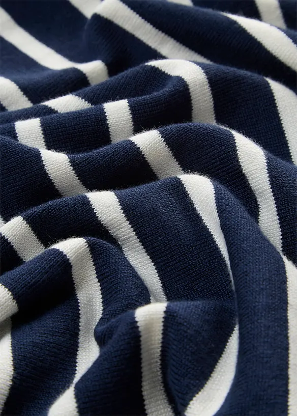 Maglione in filato fine di misto viscosa morbido, bonprix