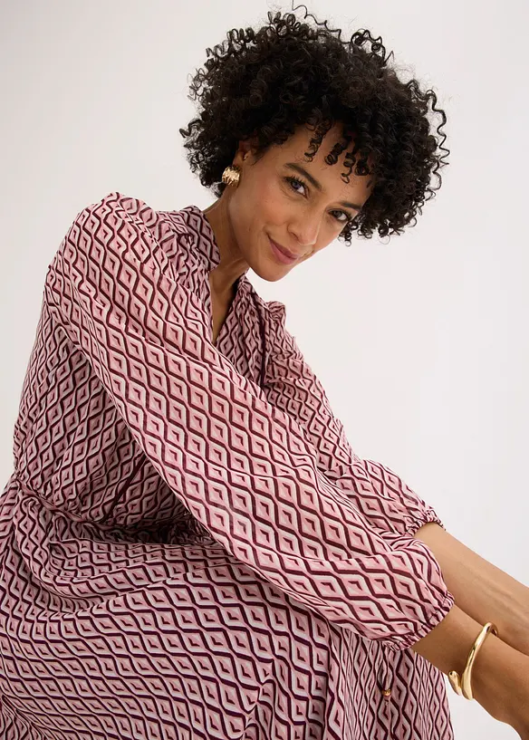 Abito di chiffon con rifiniture a contrasto, bonprix