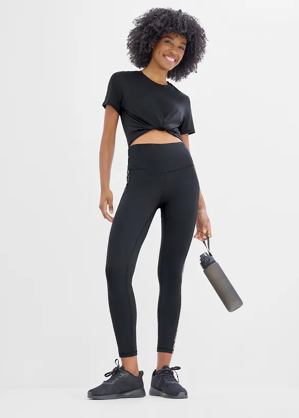 Top per sport ultraleggero ad asciugatura rapida con inserto in mesh, bonprix