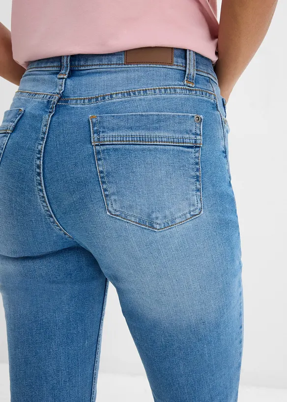 Jeans elasticizzati straight, vita media, bonprix
