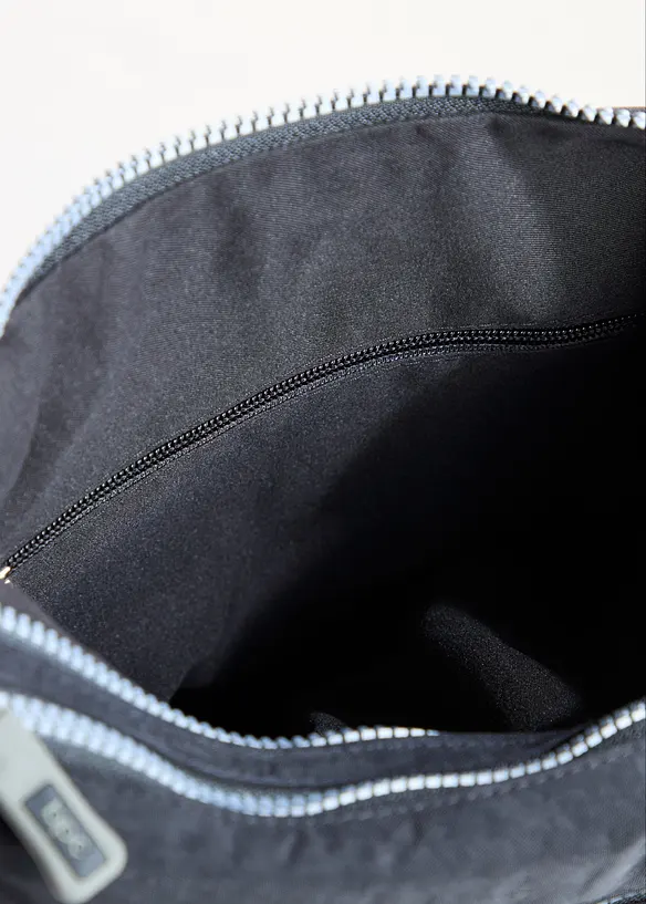 Borsa a tracolla con tasche esterne, bonprix