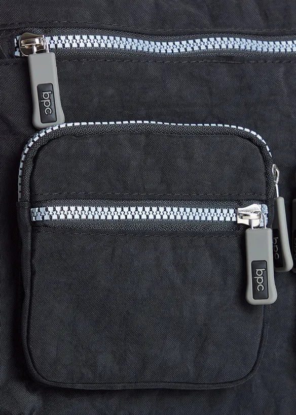 Borsa a tracolla con tasche esterne, bonprix