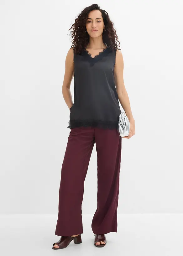 Top in pizzo con scollo a V, bonprix