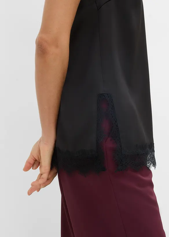 Top in pizzo con scollo a V, bonprix