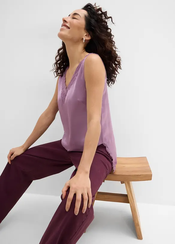 Top in pizzo con scollo a V, bonprix