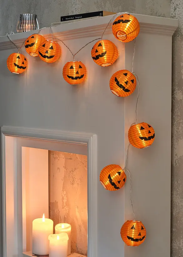 Catena luminosa LED con zucche, bonprix