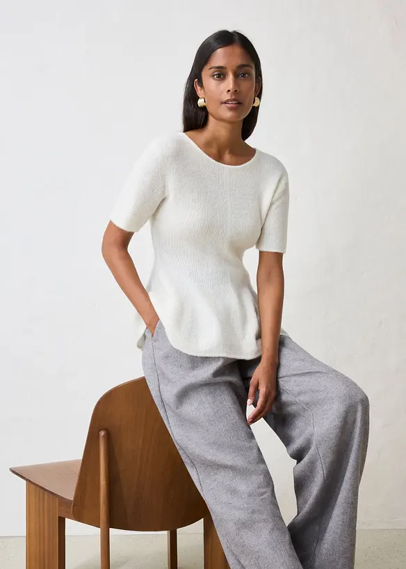 Maglione a maniche corte in misto  lana con baschina, bonprix