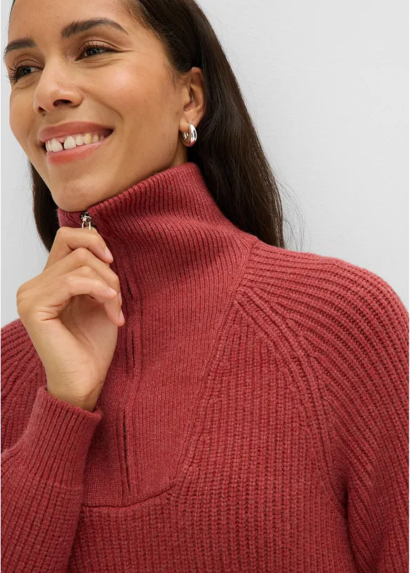 Maglione con collo alto e zip in misto viscosa morbido, bonprix