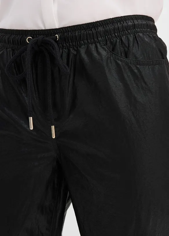 Pantaloni in similpelle con elastico in vita, bonprix