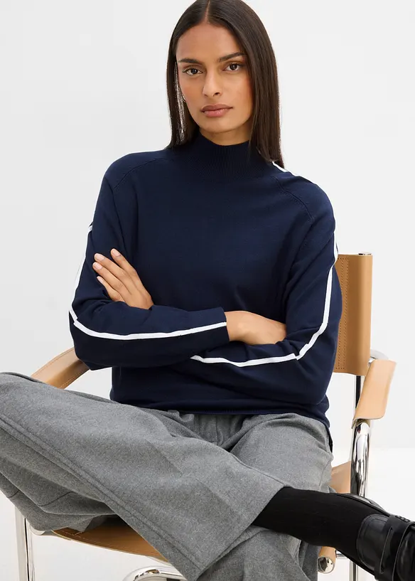 Maglione in filato fine di misto viscosa con dettaglio a contrasto, bonprix