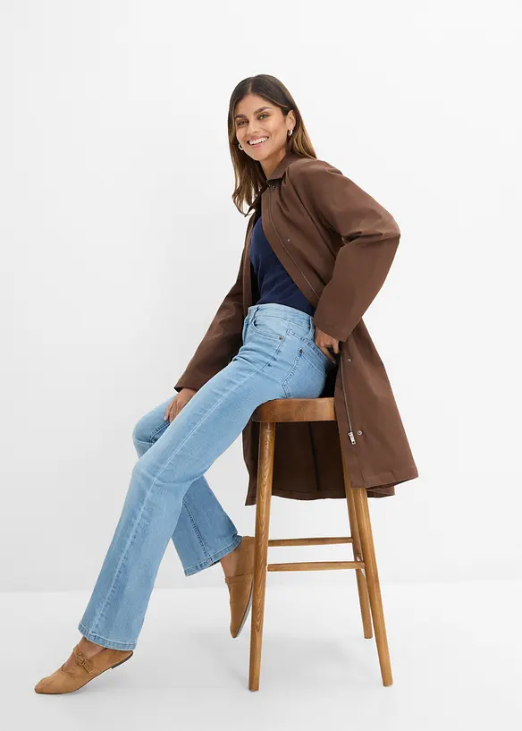 Jeans bootcut elasticizzati confortevoli, vita media, bonprix