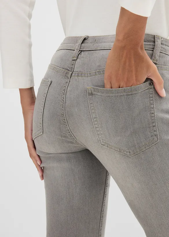 Jeans bootcut elasticizzati confortevoli, vita media, bonprix