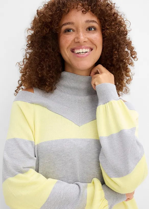Maglione in filato fine con cut-out sulle spalle, bonprix