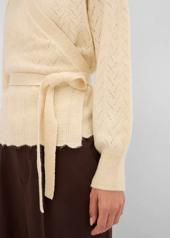 Maglione con effetto incrociato e maniche a sbuffo, bonprix