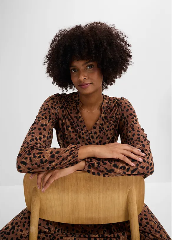 Abito in jersey leopardato con laccetto sottile in vita, bonprix