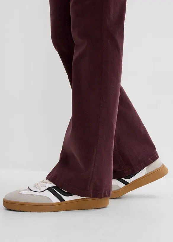 Pantaloni bootcut in velluto a coste di misto cotone, bonprix