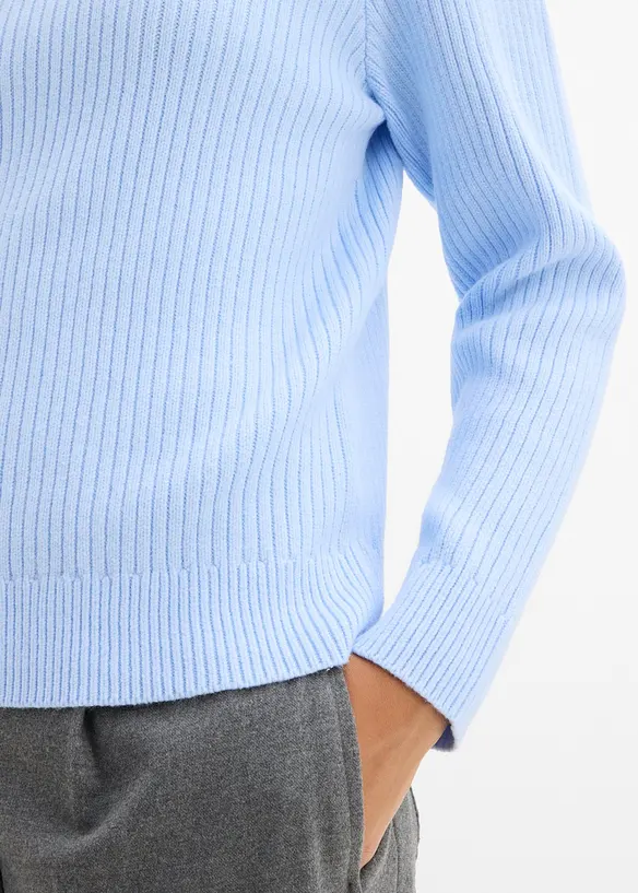 Maglione in  filato grosso con colletto alto e dettaglio a foulard, bonprix
