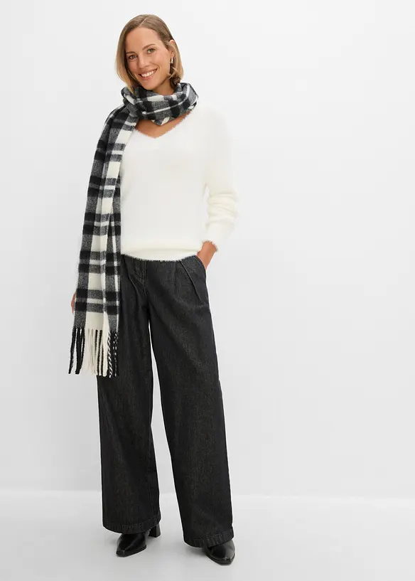 Maglione effetto peluche con viscosa, bonprix