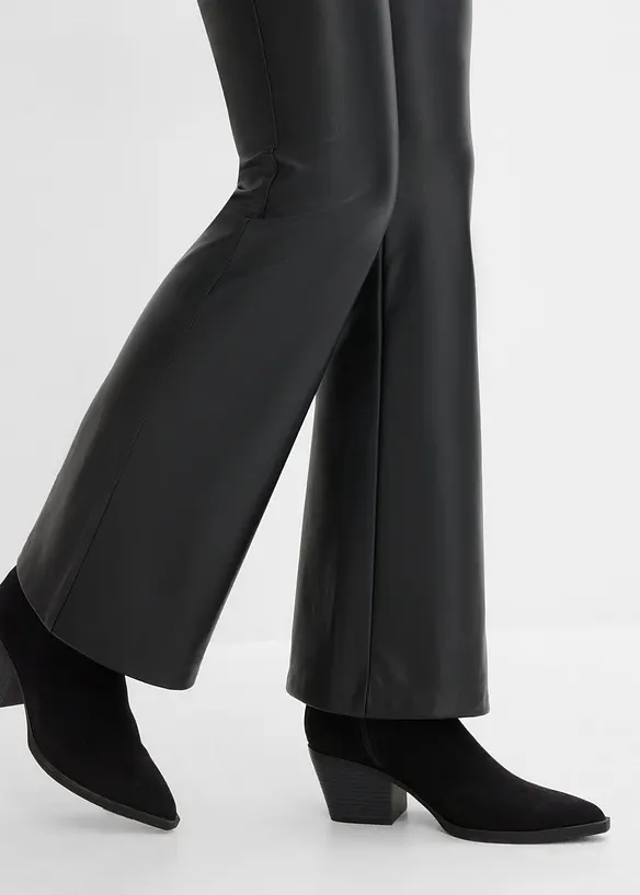 Pantaloni in similpelle, bonprix