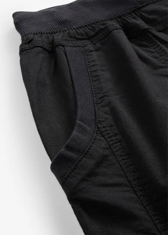Pantaloni capri in misto cotone con laccetto, bonprix