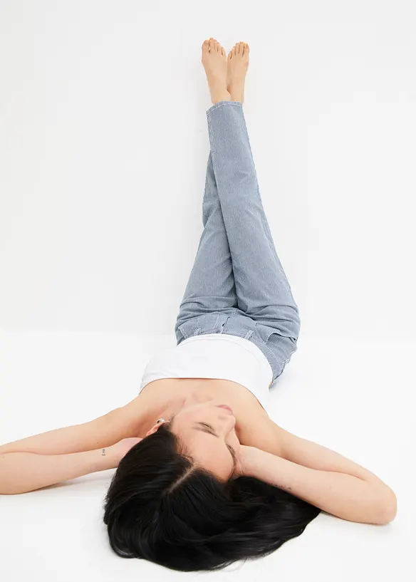 Jeans barrel shape a righe, vita media, bonprix