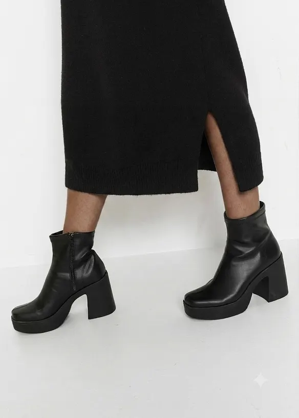 Abito midi oversize in maglia, bonprix