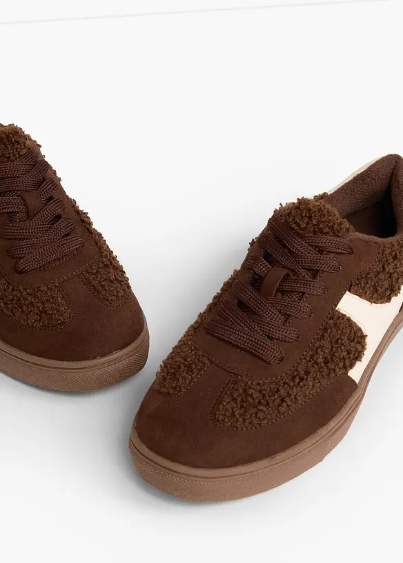 Sneaker foderate in stile retr&ograve;, bonprix