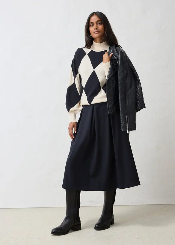 Maglione in filato fine a collo alto, bonprix