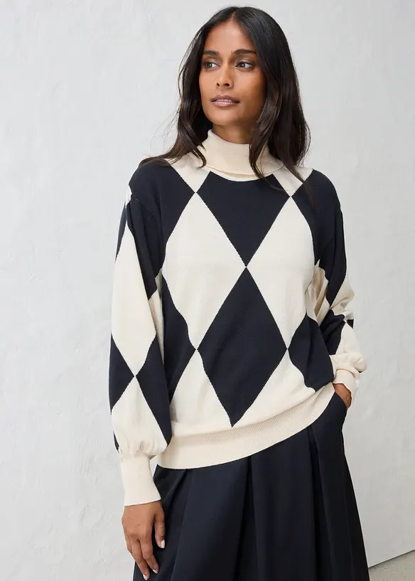 Maglione in filato fine a collo alto, bonprix